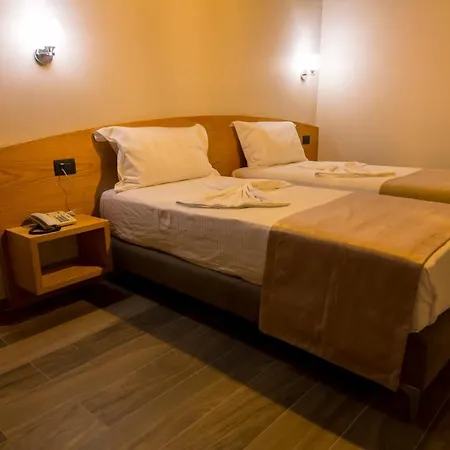 Pandora Apartment *